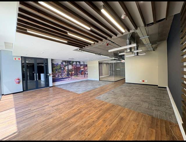360M² OFFICE TO LET IN WATERFALL